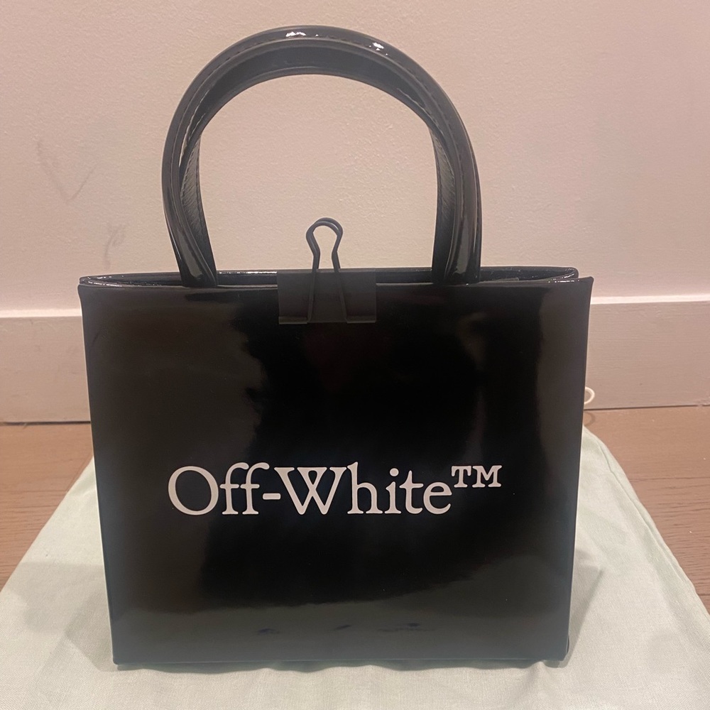 BRAND NEW! Off White Binder Clip Black Leather Cross Body Bag